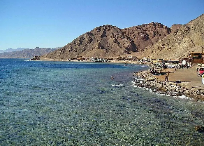 Half Moon - Sunny Dahab